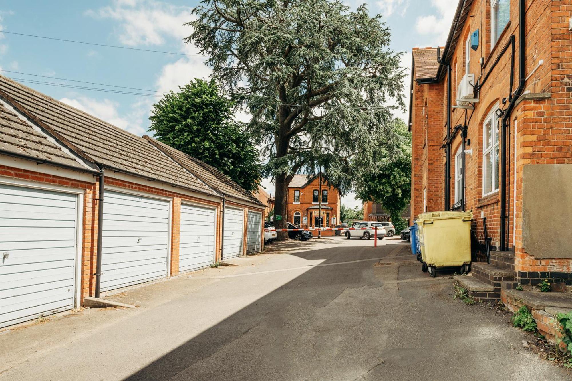 Spacious And Bright 2 Bedroom Apartment, Sleeps 6, 1St Floor With Free Parking, Business And Leisure By Jesswood Properties Hinckley Exterior foto